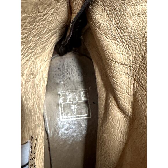 FRYE Brown Leather Button Back Zip Short Ankle Bootie Brown 8.5 B - Picture 11 of 16